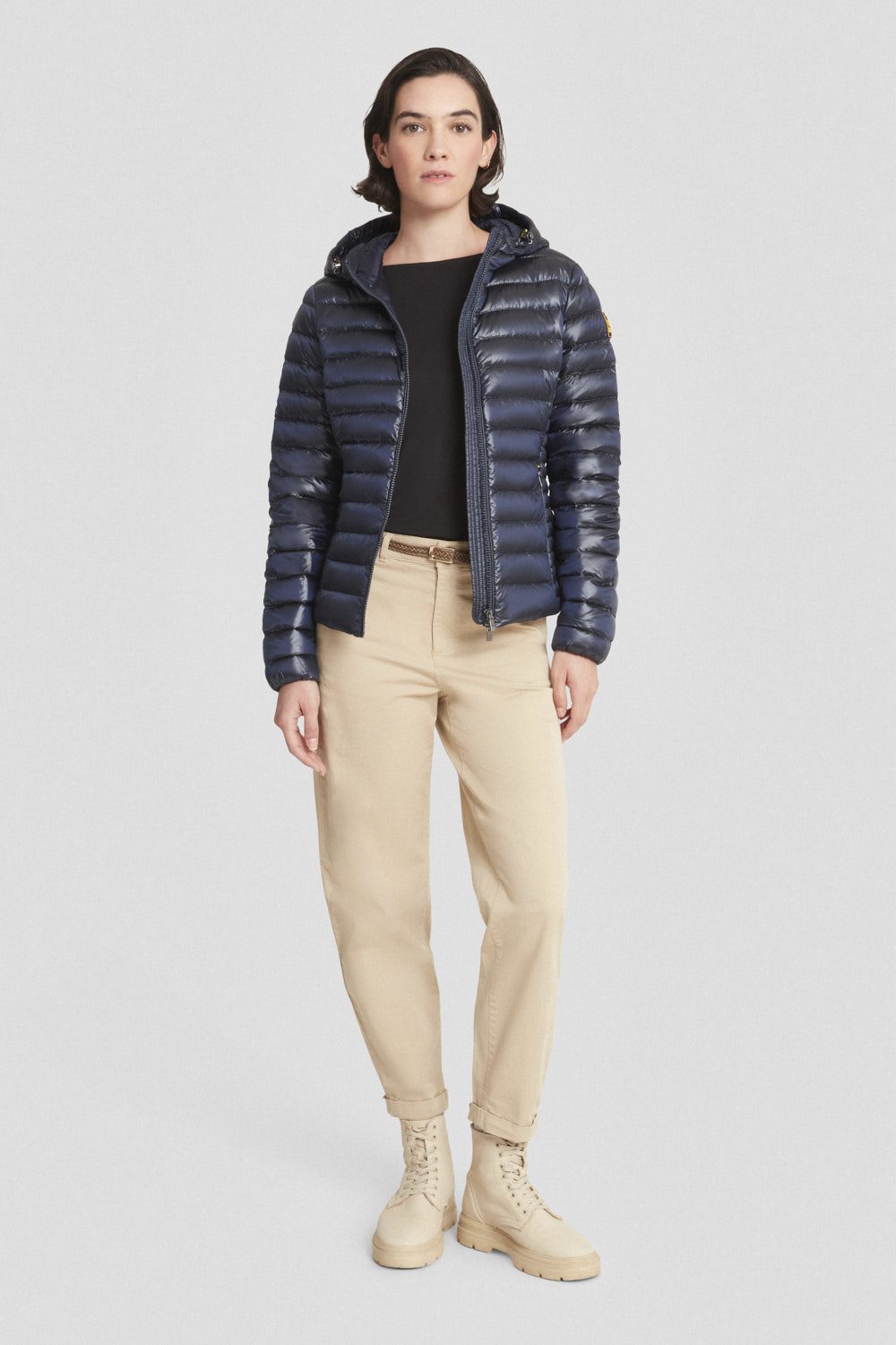 Piumino leggero blu con cappuccio