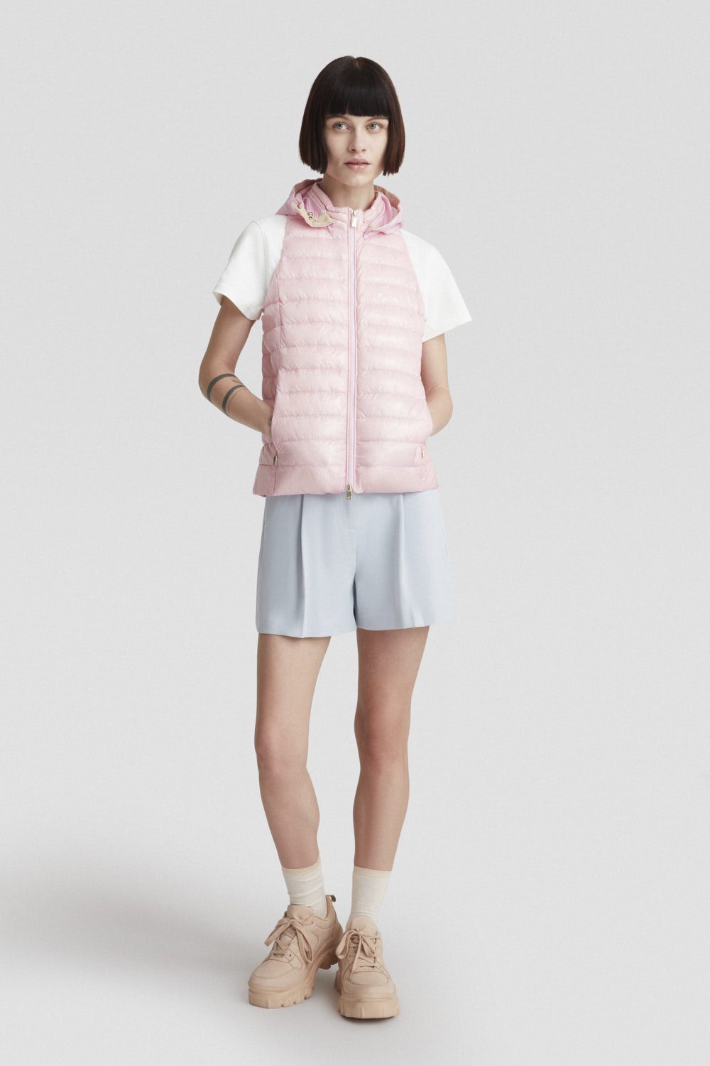 ALYA - Gilet rosa pastello con cappuccio in nylon leggero