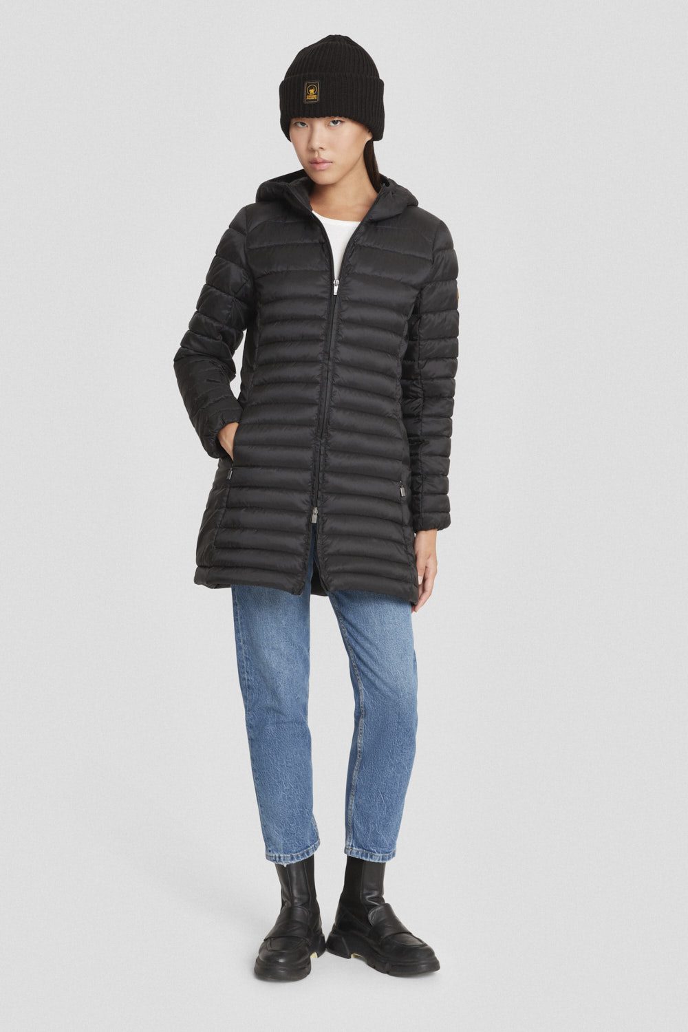 Piumino lungo nero trapuntato