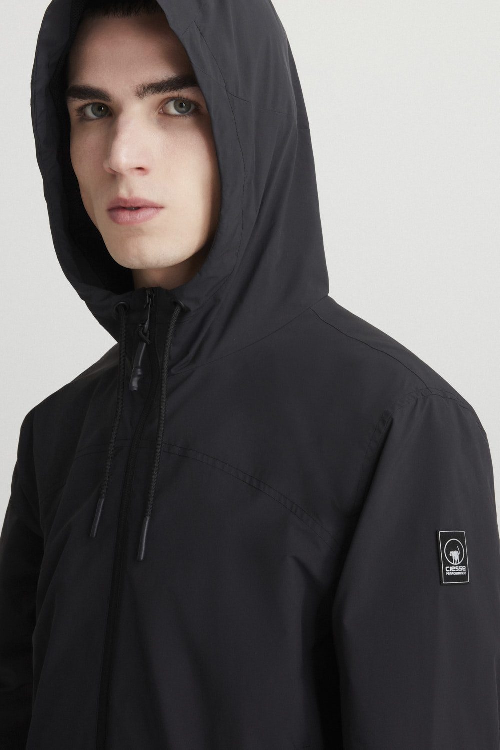 CAPETA-_Giaccheavento_255OCMJ08448P8G1YX206XXN_Indossato_4.jpg CAPETA Giaccheavento 255OCMJ08448P8G1YX206XXN Indossato 4