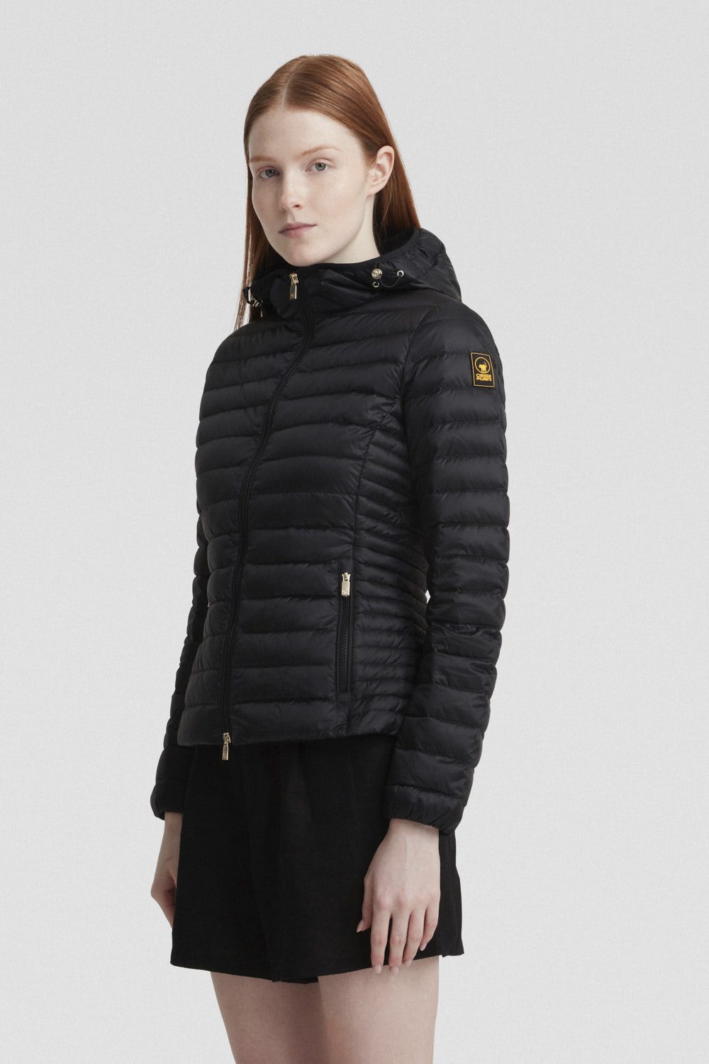 CARRIE-_Piumini-leggeri_205CFWJ00178N1C10D206XXP_Indossato_2.jpg CARRIE Piumini leggeri 205CFWJ00178N1C10D206XXP Indossato 2