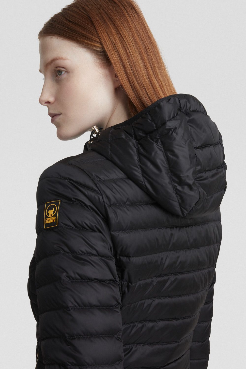 CARRIE-_Piumini-leggeri_205CFWJ00178N1C10D206XXP_Indossato_4.jpg CARRIE Piumini leggeri 205CFWJ00178N1C10D206XXP Indossato 4