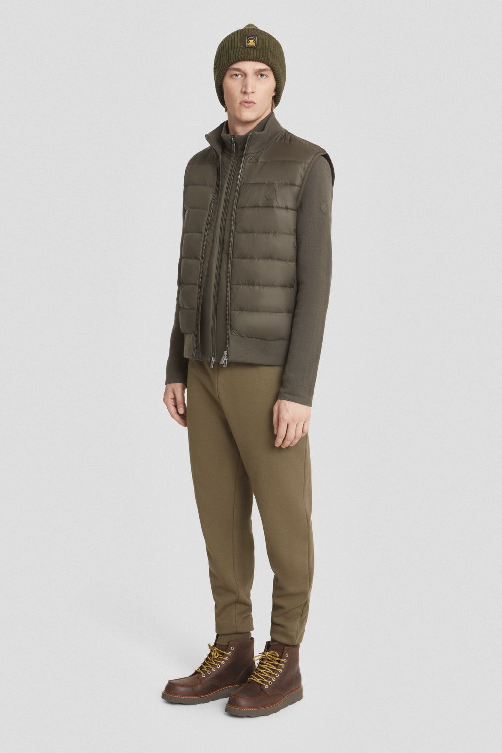 Gilet imbottito verde militare con dettagli in maglia