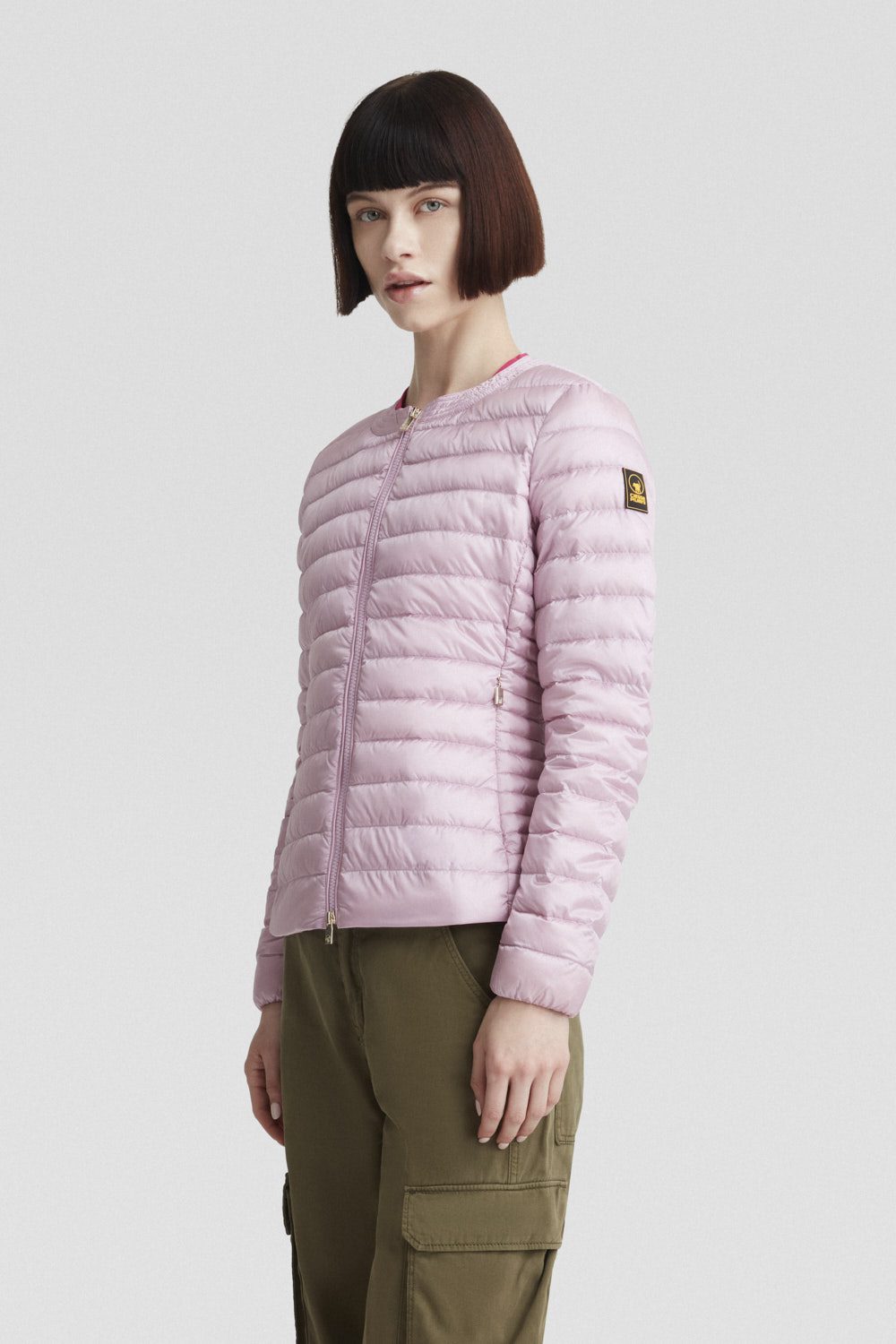 GRACE-2.0-_Piumini-leggeri_255CFWJ20197N1C10D80QXXP_Indossato_2.jpg GRACE 2.0 Piumini leggeri 255CFWJ20197N1C10D80QXXP Indossato 2