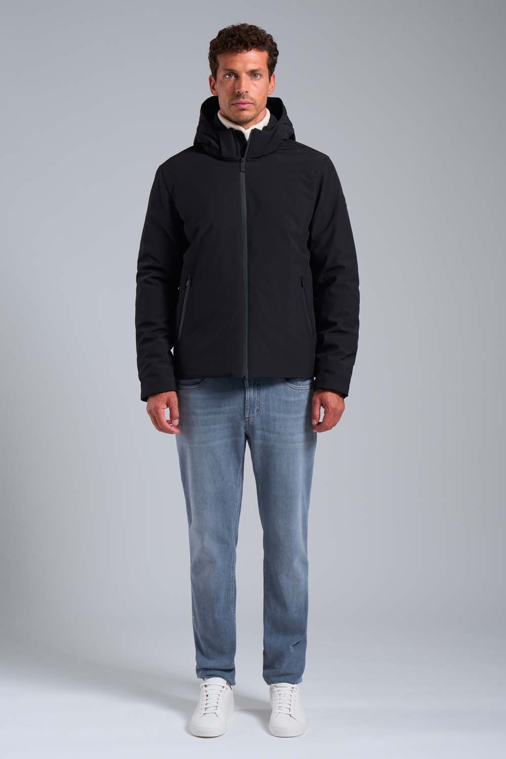HERRING – Giacca in softshell nera con cappuccio