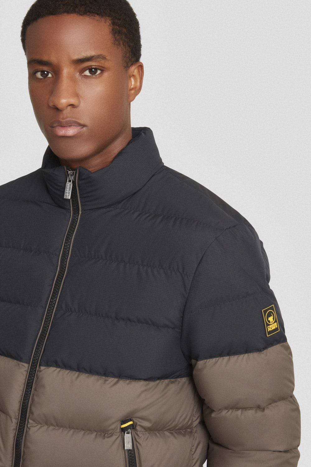 IURI 253CFMJ28541P7N11D206MXP 4