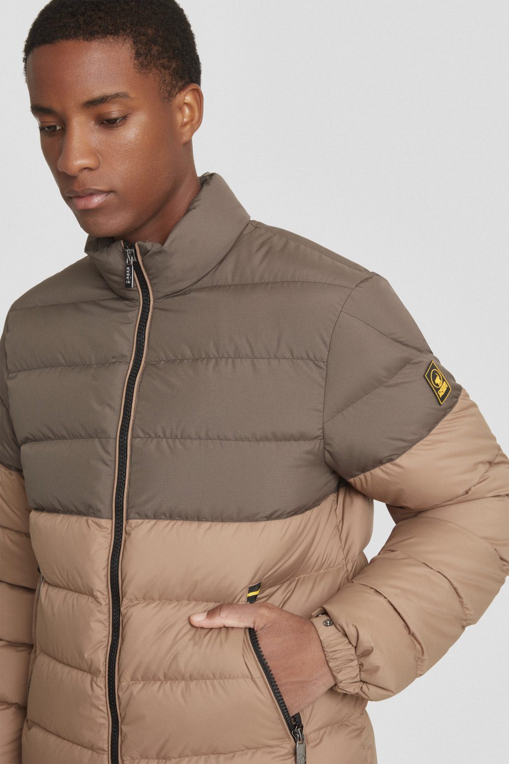 IURI 253CFMJ28541P7N11D71AMXP 4