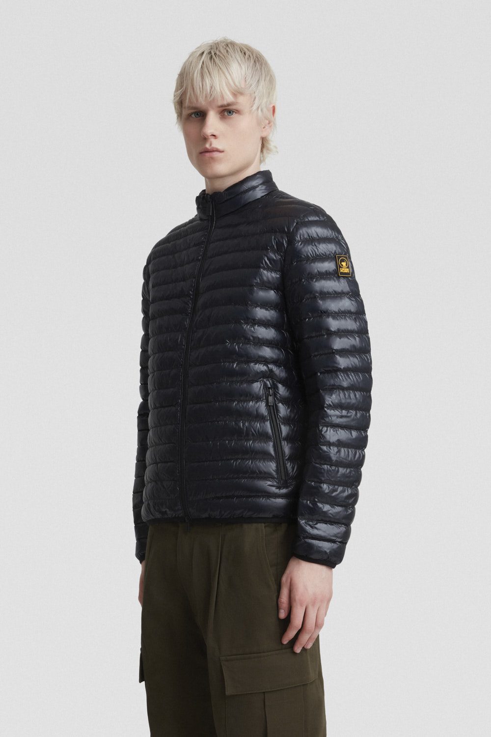 JACKIE-_Piumini-leggeri_255CFMJ28529N0T11D206XXP_Indossato_2.jpg JACKIE Piumini leggeri 255CFMJ28529N0T11D206XXP Indossato 2