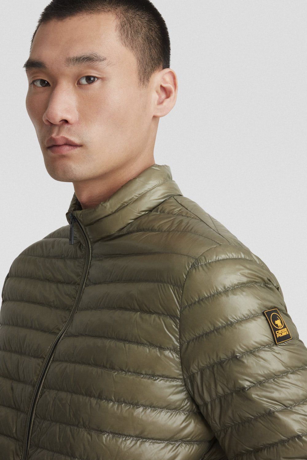 JACKIE-_Piumini-leggeri_255CFMJ28529N0T11D42E1XP_Indossato_4.jpg JACKIE Piumini leggeri 255CFMJ28529N0T11D42E1XP Indossato 4