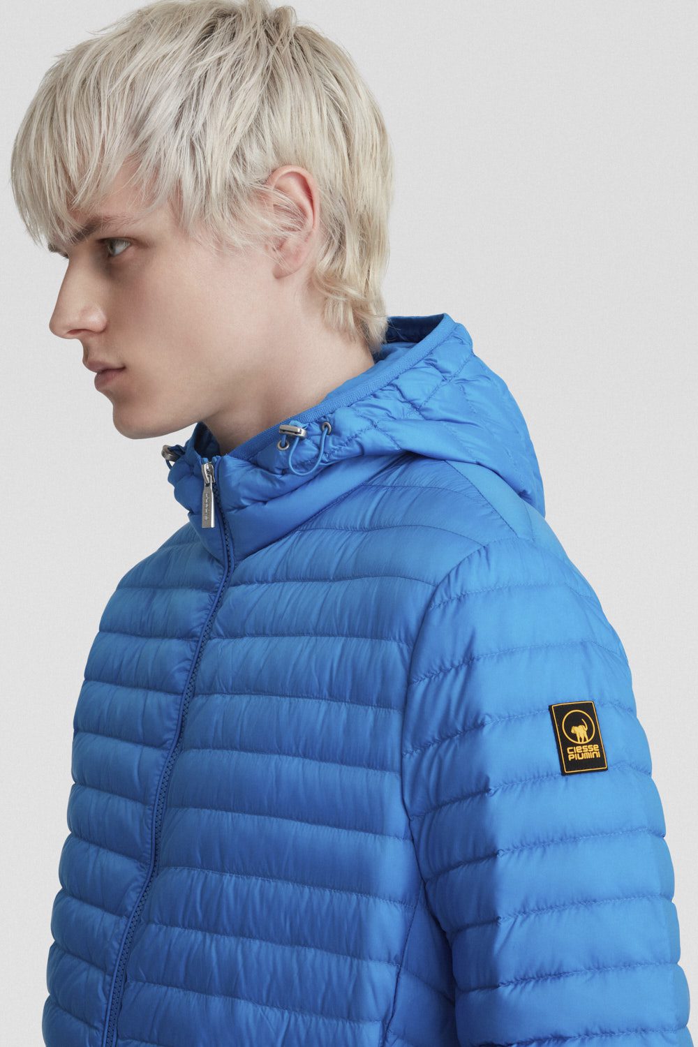 LARRY-3.0-_Piumini-leggeri_255CFMJ00126N0210D308XXP_Indossato_4-1.jpg LARRY 3.0 Piumini leggeri 255CFMJ00126N0210D308XXP Indossato 4 1