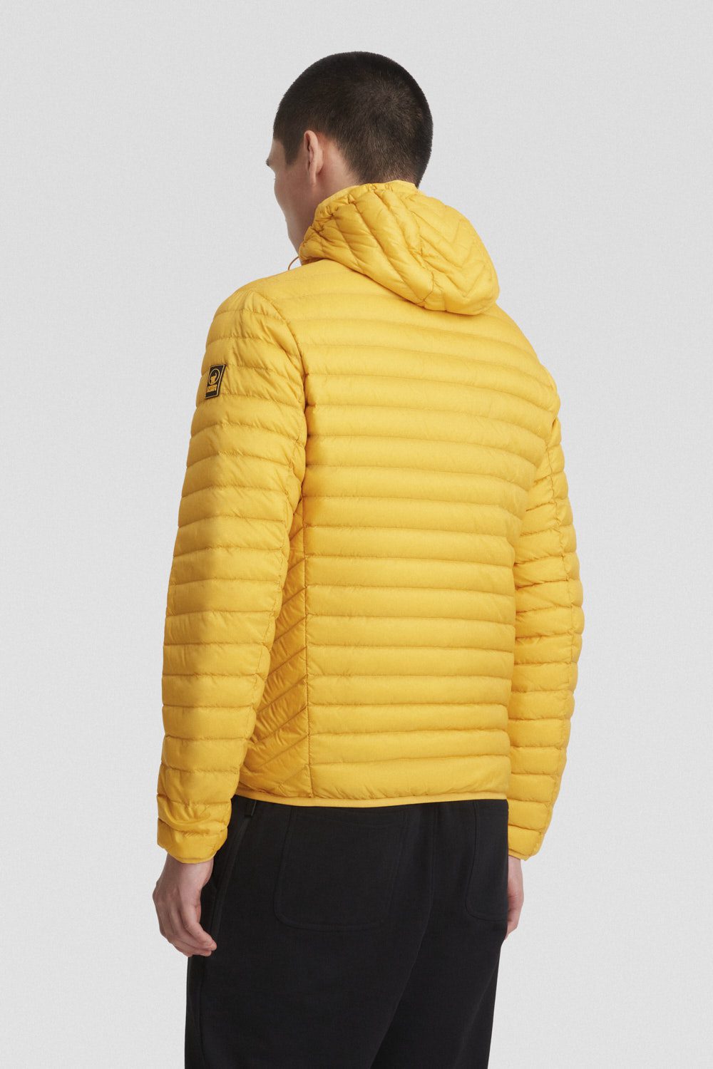 LARRY 3.0 Piumini leggeri 255CFMJ00126N0210D684XXP Indossato 3