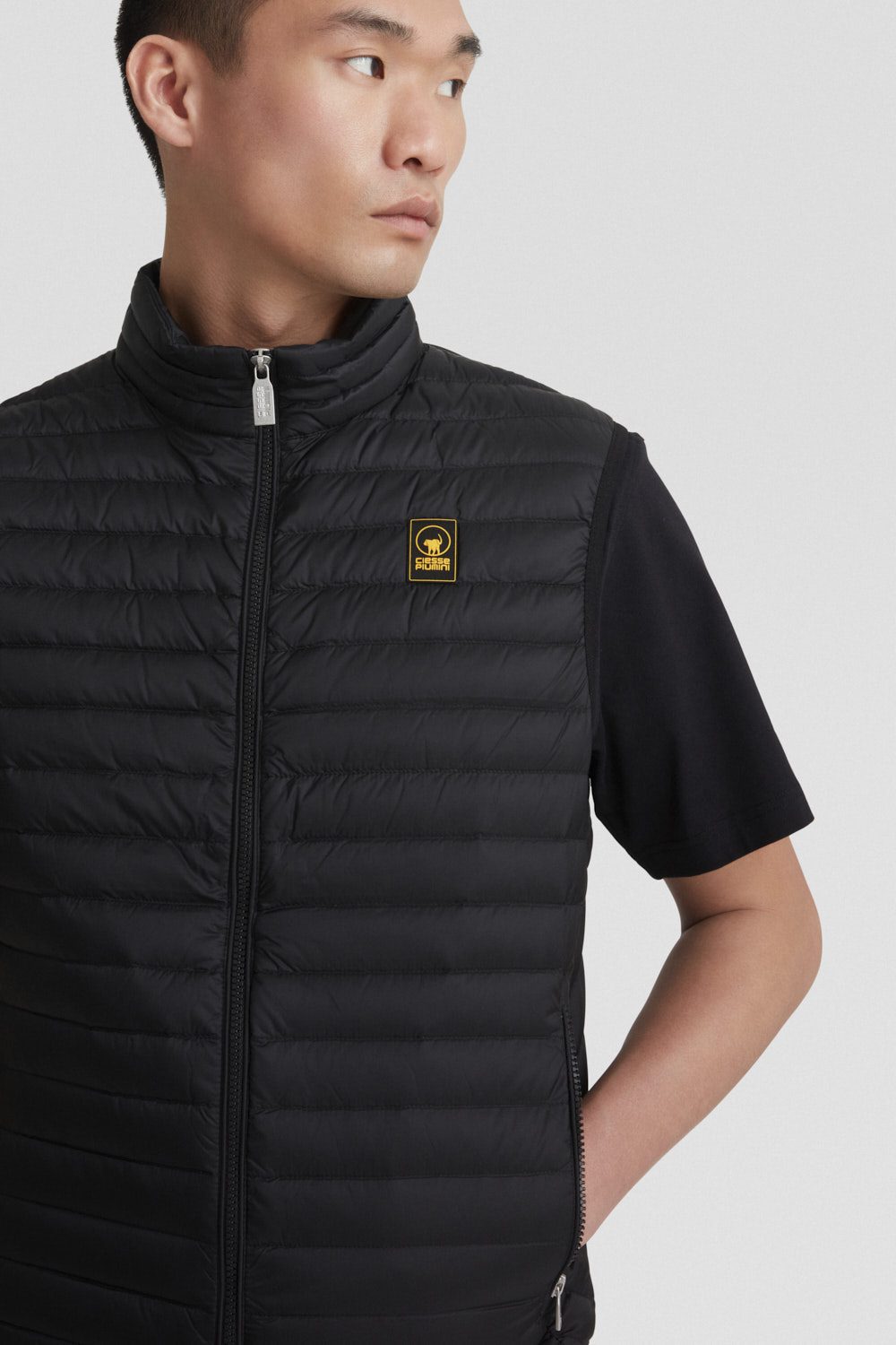 MELVIN-3.0-_Smanicati_255CFMV20128N0210D206XXP_Indossato_4.jpg MELVIN 3.0 Smanicati 255CFMV20128N0210D206XXP Indossato 4