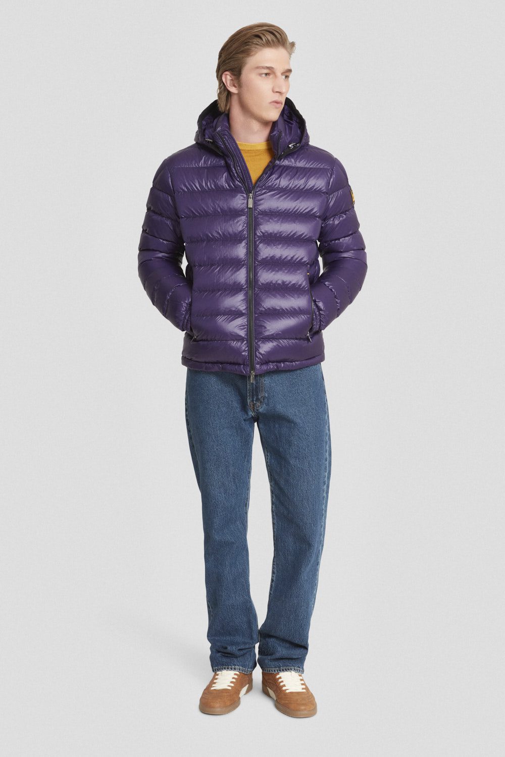 Piumino corto viola con cappuccio staccabile