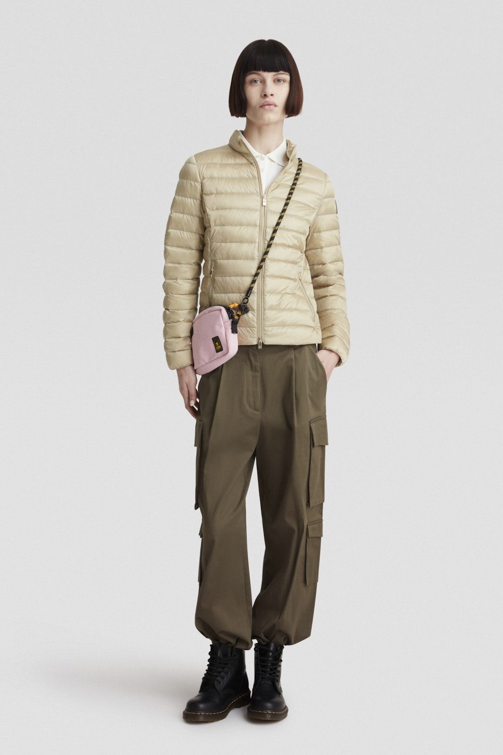 Piumino beige leggero in vera piuma