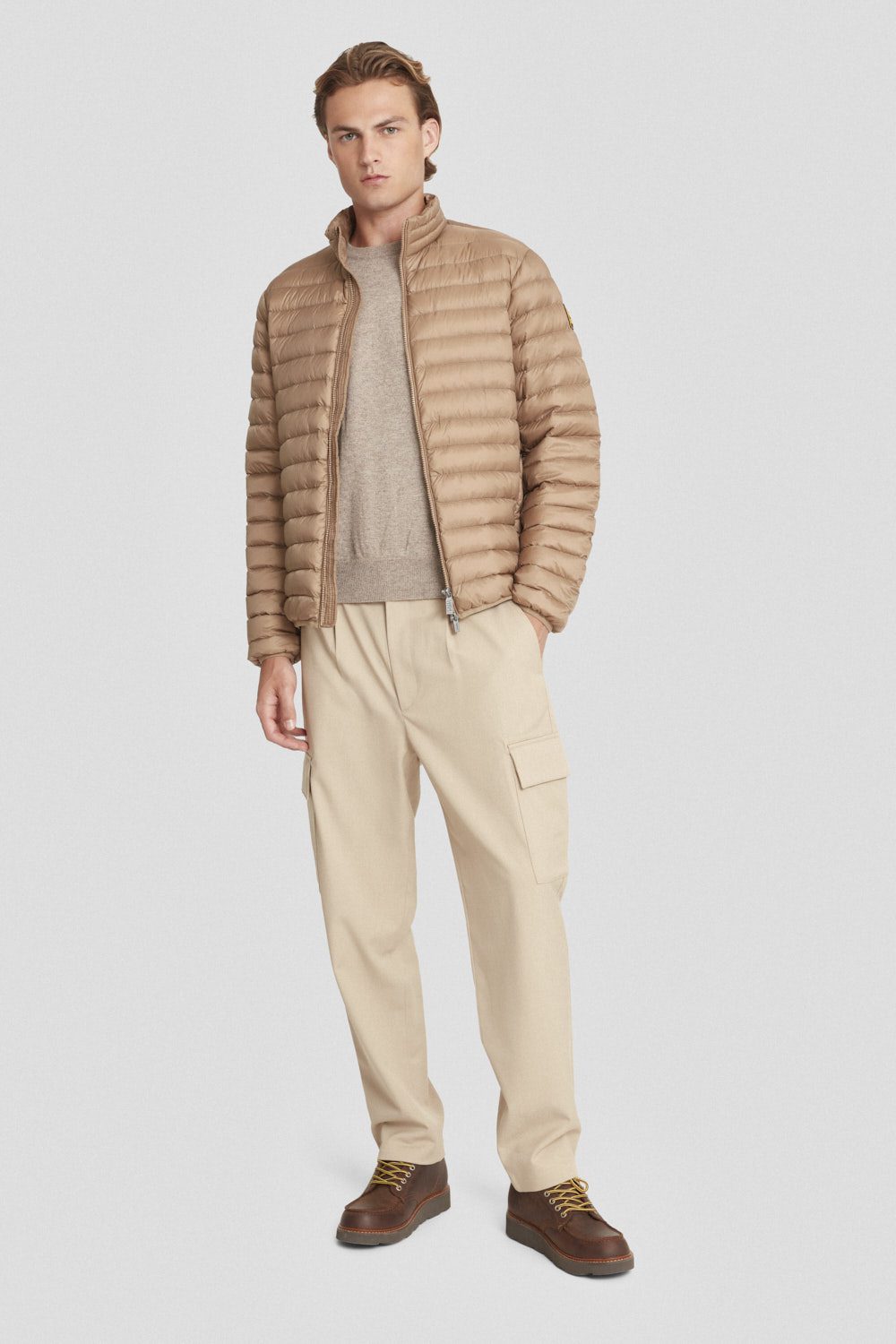 Piumino leggero beige senza cappuccio